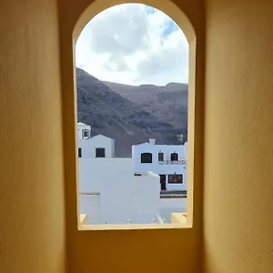 cliff-view-orzola.in-canary-islands.com/