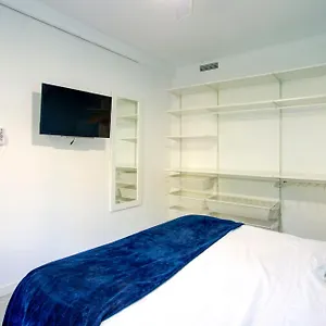 piso-cntrico-frente-a-la-playa-junto-la-rambla.top-hotels-tarragona.com/